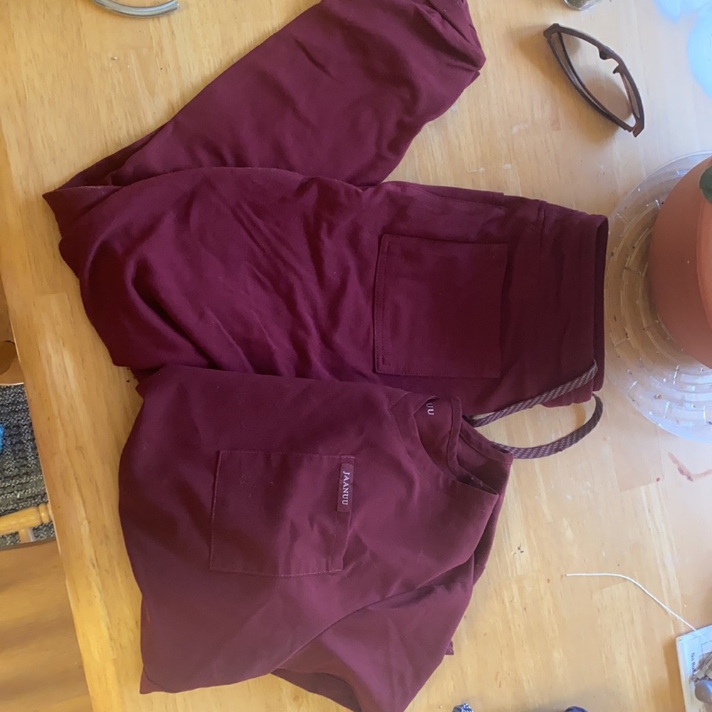 Jaannuu small jogger scrubs